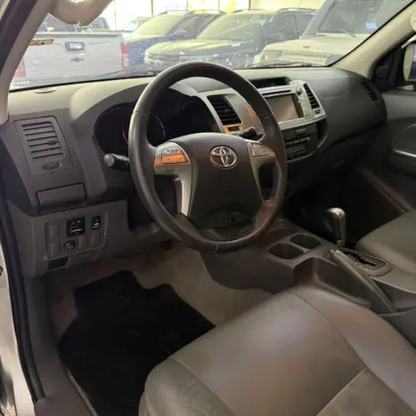 TOYOTA Hilux Caminhonete 2.7 16V 4P SRV CABINE DUPLA, Foto 13