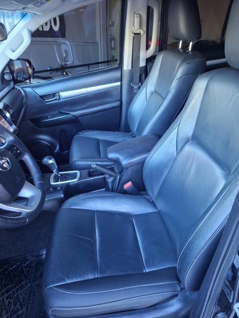 TOYOTA Hilux Caminhonete 2.7 16V 4P SRV FLEX 4X4  CABINE DUPLA AUTOM�TICO, Foto 7