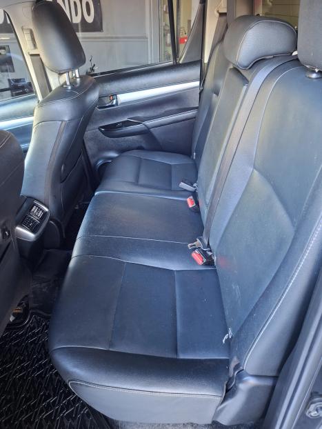 TOYOTA Hilux Caminhonete 2.7 16V 4P SRV FLEX 4X4  CABINE DUPLA AUTOM�TICO, Foto 8