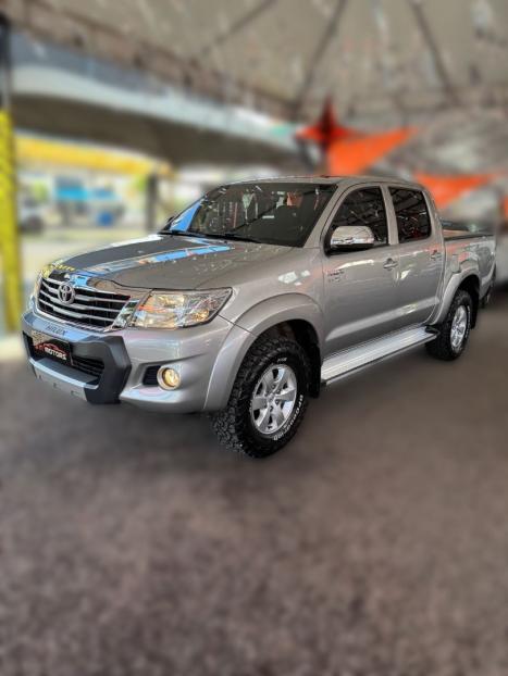 TOYOTA Hilux Caminhonete 2.7 16V 4P SRV FLEX CABINE DUPLA AUTOM�TICO, Foto 1