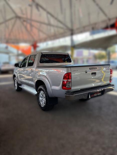 TOYOTA Hilux Caminhonete 2.7 16V 4P SRV FLEX CABINE DUPLA AUTOM�TICO, Foto 3