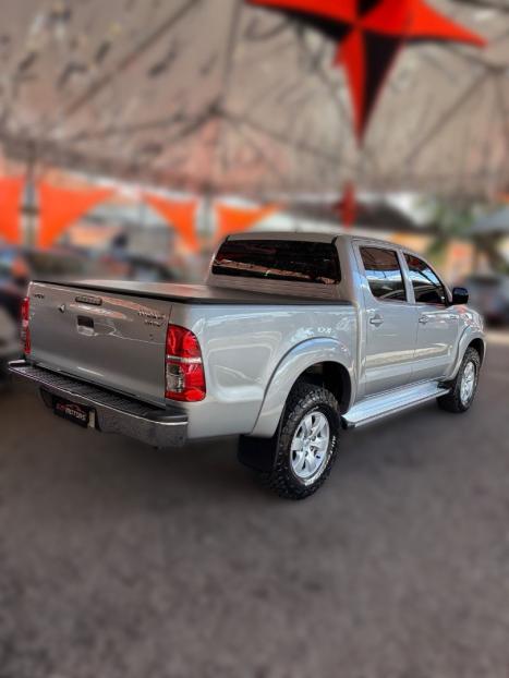 TOYOTA Hilux Caminhonete 2.7 16V 4P SRV FLEX CABINE DUPLA AUTOM�TICO, Foto 4