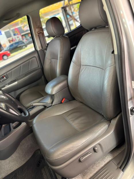 TOYOTA Hilux Caminhonete 2.7 16V 4P SRV FLEX CABINE DUPLA AUTOM�TICO, Foto 12