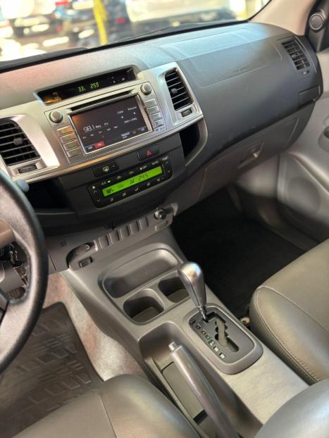TOYOTA Hilux Caminhonete 2.7 16V 4P SRV FLEX CABINE DUPLA AUTOM�TICO, Foto 15