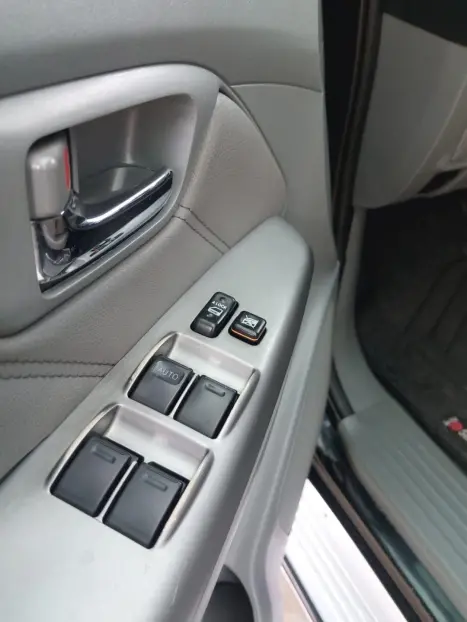 TOYOTA Hilux Caminhonete 3.0 16V 4P 4X4 SRV TURBO DIESEL CABINE DUPLA AUTOM�TICO, Foto 11