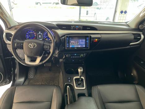 TOYOTA Hilux Caminhonete 2.7 16V 4P SRV FLEX CABINE DUPLA AUTOM�TICO, Foto 4