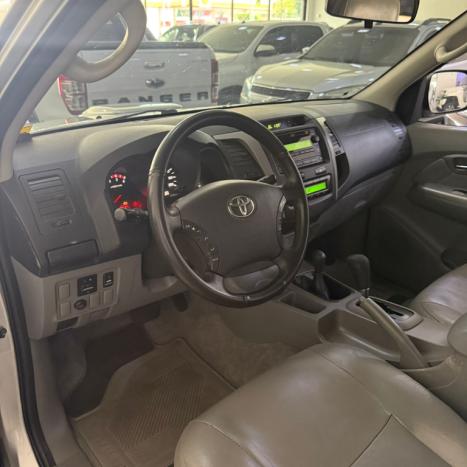 TOYOTA Hilux Caminhonete 3.0 4P 4X4 SRV TURBO DIESEL CABINE DUPLA AUTOM�TICO, Foto 9