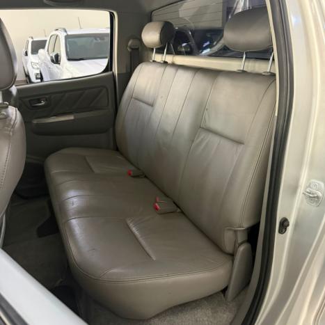 TOYOTA Hilux Caminhonete 3.0 4P 4X4 SRV TURBO DIESEL CABINE DUPLA AUTOM�TICO, Foto 11