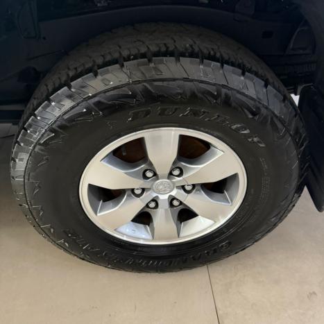 TOYOTA Hilux Caminhonete 3.0 4P 4X4 SRV TURBO DIESEL CABINE DUPLA AUTOM�TICO, Foto 17