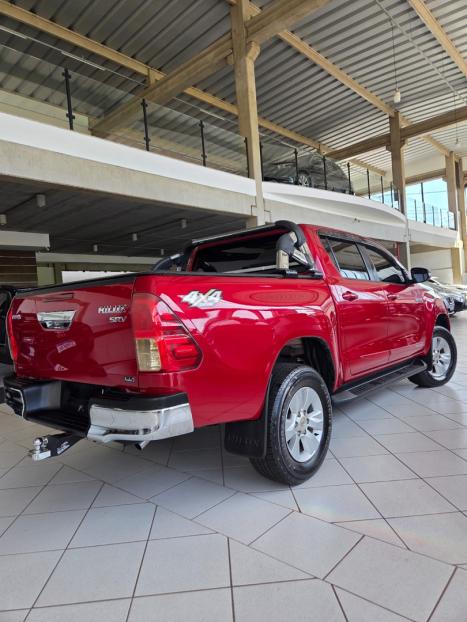 TOYOTA Hilux Caminhonete 2.8 16V SRV 4X4 DIESEL CABINE DUPLA AUTOM�TICO, Foto 4