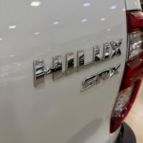 TOYOTA Hilux Caminhonete 2.8 16V SRX 4X4 TURBO DIESEL CABINE DUPLA AUTOM�TICO, Foto 9