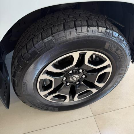 TOYOTA Hilux Caminhonete 2.8 16V SRX 4X4 TURBO DIESEL CABINE DUPLA AUTOM�TICO, Foto 12