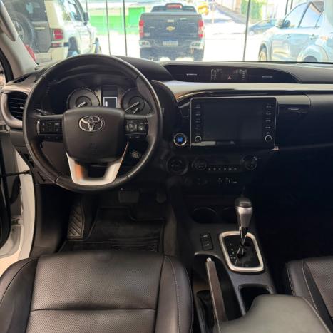 TOYOTA Hilux Caminhonete 2.8 16V SRX 4X4 TURBO DIESEL CABINE DUPLA AUTOM�TICO, Foto 14
