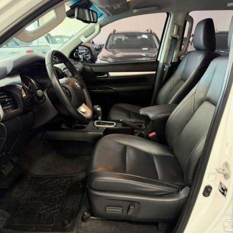 TOYOTA Hilux Caminhonete 2.8 16V SRX 4X4 TURBO DIESEL CABINE DUPLA AUTOM�TICO, Foto 15