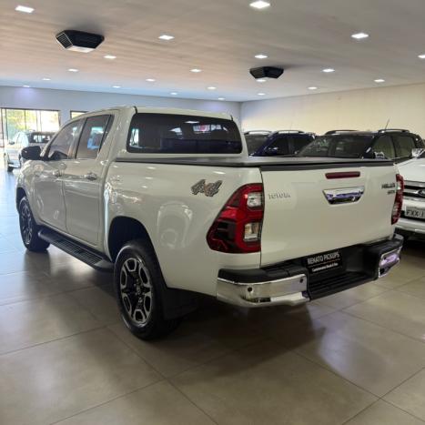 TOYOTA Hilux Caminhonete 2.8 16V SRX 4X4 TURBO DIESEL CABINE DUPLA AUTOM�TICO, Foto 4