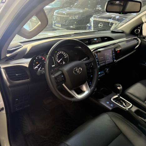 TOYOTA Hilux Caminhonete 2.8 16V SRX 4X4 TURBO DIESEL CABINE DUPLA AUTOM�TICO, Foto 9