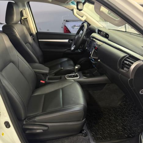 TOYOTA Hilux Caminhonete 2.8 16V SRX 4X4 TURBO DIESEL CABINE DUPLA AUTOM�TICO, Foto 12