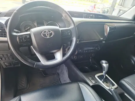 TOYOTA Hilux Caminhonete 2.8 16V SRV 4X4 DIESEL CABINE DUPLA AUTOM�TICO, Foto 9