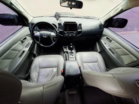 TOYOTA Hilux Caminhonete 3.0 16V 4P 4X4 SRV TURBO DIESEL CABINE DUPLA AUTOM�TICO, Foto 12