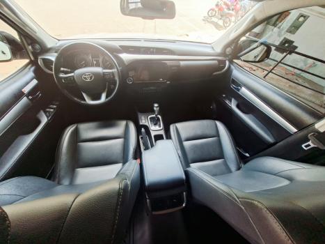 TOYOTA Hilux Caminhonete 2.8 16V SRV 4X4 DIESEL CABINE DUPLA AUTOM�TICO, Foto 10