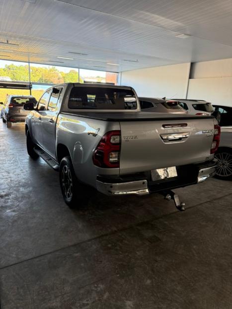 TOYOTA Hilux Caminhonete 2.8 16V SRX 4X4 TURBO DIESEL CABINE DUPLA AUTOM�TICO, Foto 6