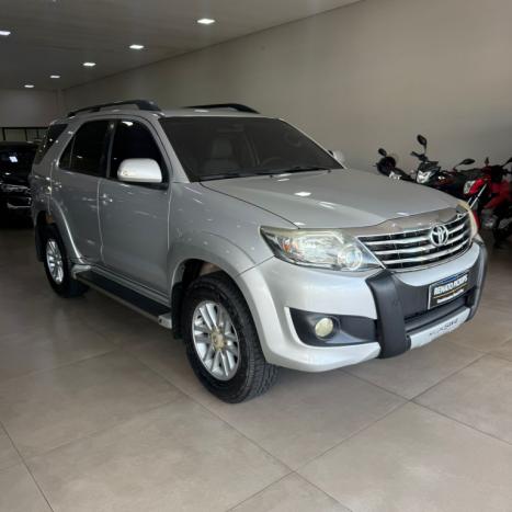 TOYOTA Hilux SW4 2.7 16V 4P SR FLEX AUTOM�TICO, Foto 3