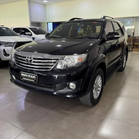 TOYOTA Hilux SW4 2.7 16V 4P FLEX SR 7 LUGARES AUTOM�TICO, Foto 3
