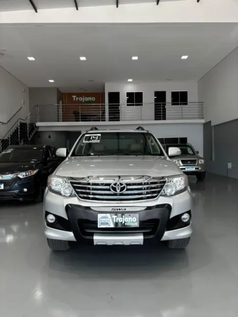 TOYOTA Hilux SW4 2.7 16V 4P SR FLEX AUTOM�TICO, Foto 2