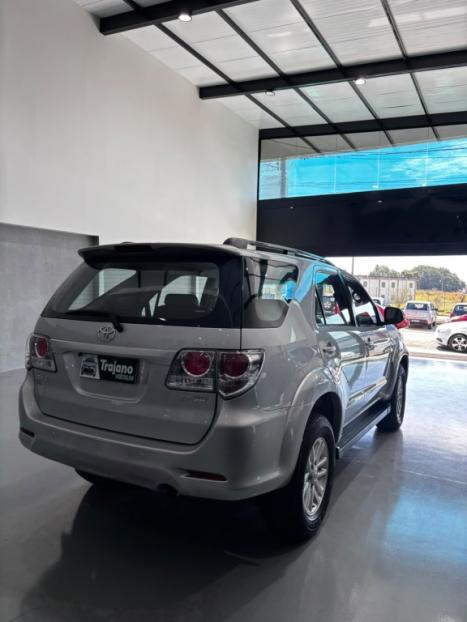 TOYOTA Hilux SW4 2.7 16V 4P SR FLEX AUTOM�TICO, Foto 6