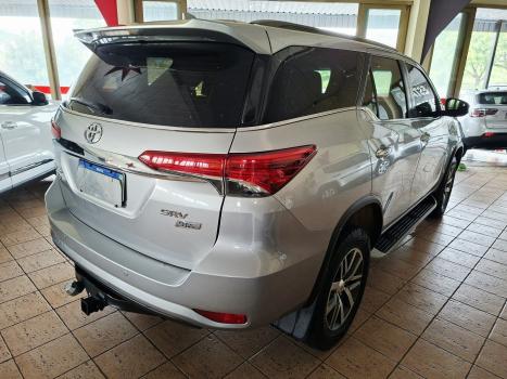 TOYOTA Hilux SW4 2.7 16V 4P FLEX SRV 7 LUGARES AUTOMÁTICO, Foto 5