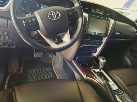 TOYOTA Hilux SW4 2.7 16V 4P FLEX SRV 7 LUGARES AUTOMÁTICO, Foto 10