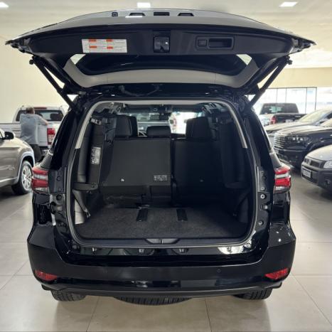 TOYOTA Hilux SW4 2.8 16V 4P SRX 4X4 7 LUGARES TURBO DIESEL AUTOMÁTICO, Foto 12 TOYOTA Hilux SW4 2.8 16V 4P SRX 4X4 7 LUGARES TURBO DIESEL AUTOMÁTICO, Foto 12