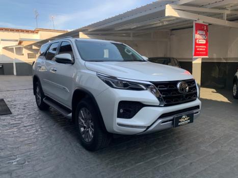 TOYOTA Hilux SW4 2.8 16V 4P SRX PLATINUM 4X4 TURBO DIESEL AUTOM�TICO, Foto 2