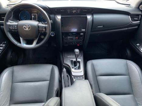 TOYOTA Hilux SW4 2.8 16V 4P SRX PLATINUM 4X4 TURBO DIESEL AUTOM�TICO, Foto 8