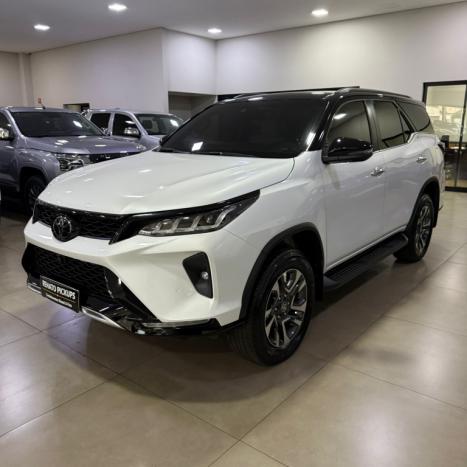 TOYOTA Hilux SW4 2.8 4P SRX 4X4 DIAMOND 7 LUGARES TURBO DIESEL AUTOM�TICO, Foto 8