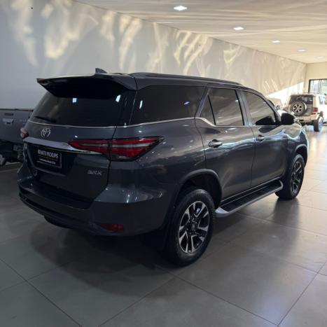 TOYOTA Hilux SW4 2.8 16V 4P SRX 4X4 7 LUGARES TURBO DIESEL AUTOM�TICO, Foto 6