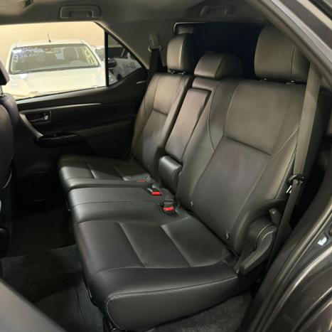 TOYOTA Hilux SW4 2.8 16V 4P SRX 4X4 7 LUGARES TURBO DIESEL AUTOM�TICO, Foto 11