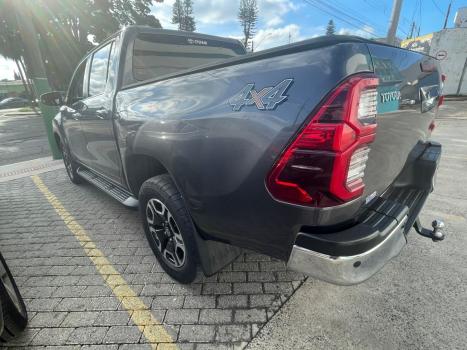 TOYOTA Hilux SW4 2.8 4P SRX 4X4 TURBO DIESEL AUTOMÁTICO, Foto 3