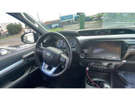 TOYOTA Hilux SW4 2.8 4P SRX 4X4 TURBO DIESEL AUTOMÁTICO, Foto 4