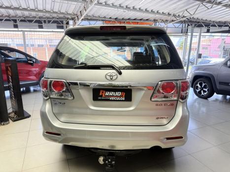 TOYOTA Hilux SW4 3.0 16V 4P SRV 4X4 TURBO DIESEL AUTOM�TICO, Foto 3