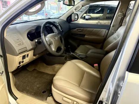 TOYOTA Hilux SW4 3.0 16V 4P SRV 4X4 TURBO DIESEL AUTOM�TICO, Foto 8