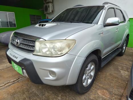 TOYOTA Hilux SW4 3.0 16V 4P SRV 4X4 7 LUGARES TURBO DIESEL AUTOM�TICO, Foto 2