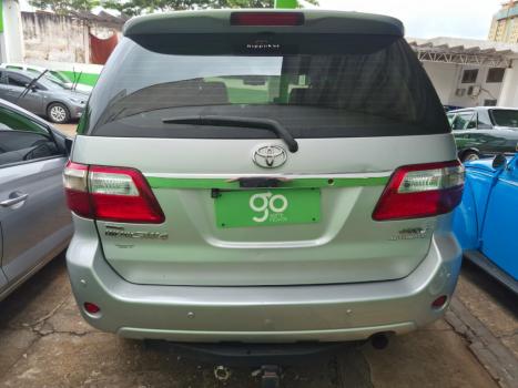 TOYOTA Hilux SW4 3.0 16V 4P SRV 4X4 7 LUGARES TURBO DIESEL AUTOM�TICO, Foto 4