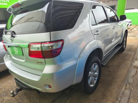 TOYOTA Hilux SW4 3.0 16V 4P SRV 4X4 7 LUGARES TURBO DIESEL AUTOM�TICO, Foto 5