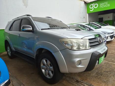 TOYOTA Hilux SW4 3.0 16V 4P SRV 4X4 7 LUGARES TURBO DIESEL AUTOM�TICO, Foto 6