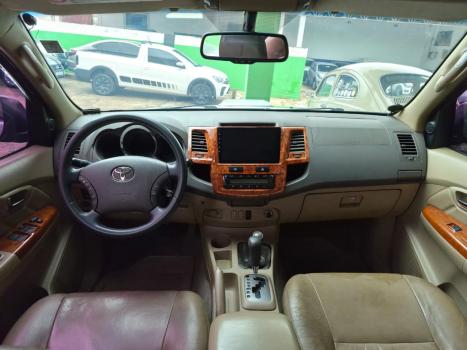 TOYOTA Hilux SW4 3.0 16V 4P SRV 4X4 7 LUGARES TURBO DIESEL AUTOM�TICO, Foto 7