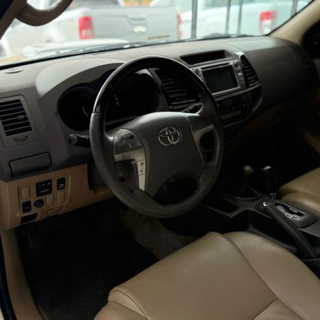 TOYOTA Hilux SW4 3.0 16V 4P SRV 4X4 7 LUGARES TURBO DIESEL AUTOM�TICO, Foto 10