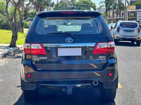 TOYOTA Hilux SW4 3.0 16V 4P SR 4X4 TURBO DIESEL AUTOM�TICO, Foto 4