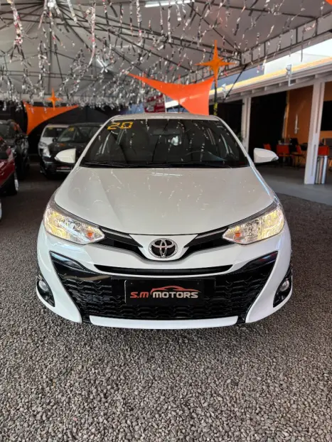 TOYOTA Yaris Hatch 1.5 16V 4P FLEX XS CONNECT MULTIDRIVE AUTOMTICO CVT, Foto 3