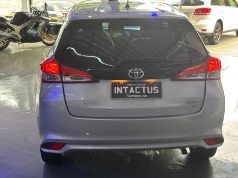TOYOTA Yaris Hatch 1.5 16V 4P FLEX XLS CONNECT MULTIDRIVE AUTOM�TICO CVT, Foto 6